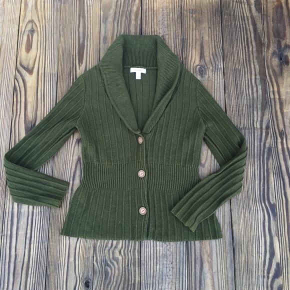 dressbarn Sweaters - Like New Forest Green Cardigan Ribbed Button Sweater 1097